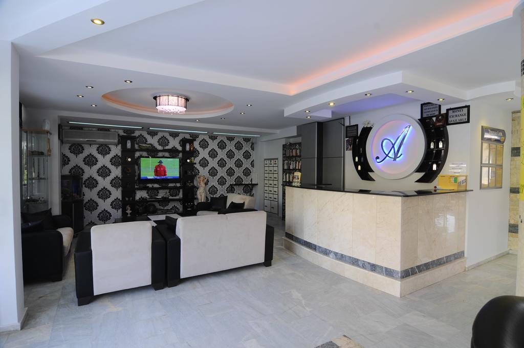 Altinbas Apart Hotel Kuşadası Buitenkant foto